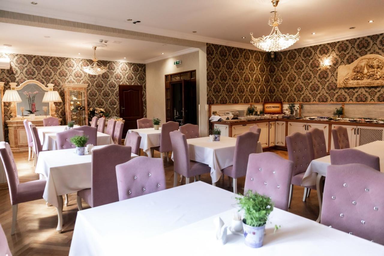 Olawian Hotel 와와 외부 사진