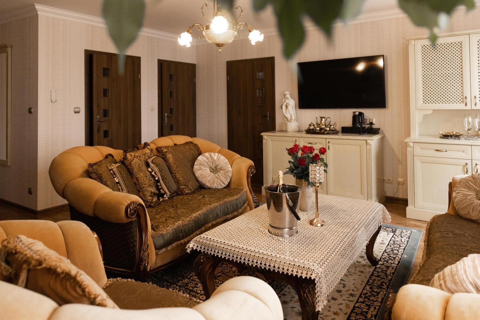 Olawian Hotel 와와 외부 사진